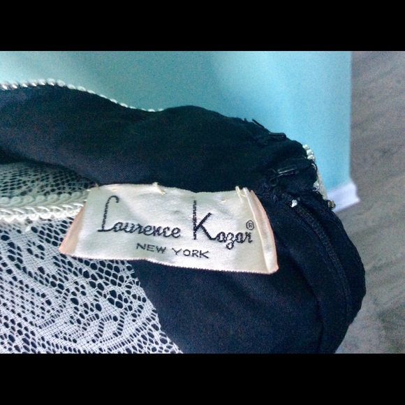 LAURENCE KAZAR NY Size L SEQUENCED GOWN - Picture 10 of 11